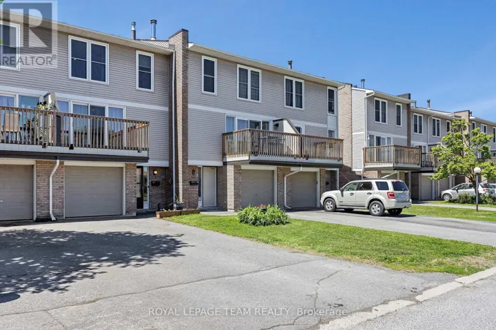 C - 276 DALEHURST DRIVE, Ottawa, Ontario K2G4J5