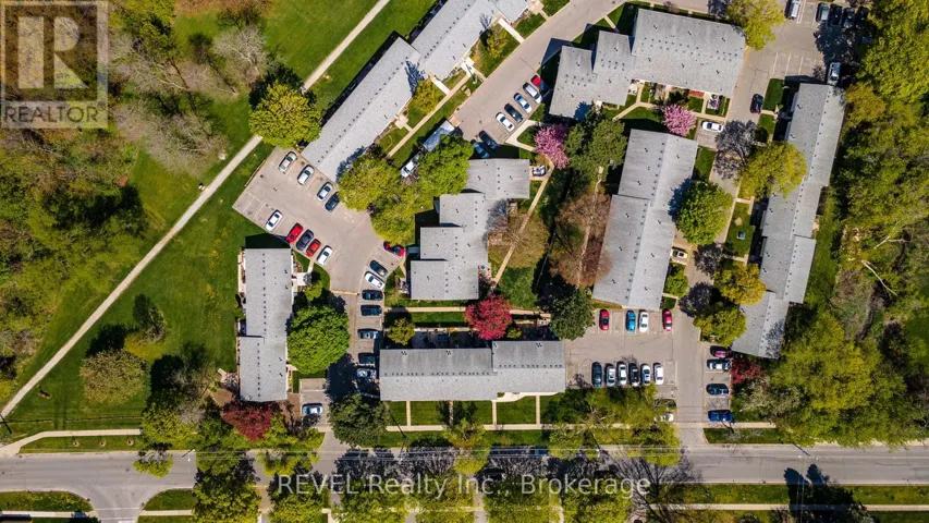 56 - 151 PARNELL ROAD, St. Catharines (Vine/Linwell), Ontario L2M3S4