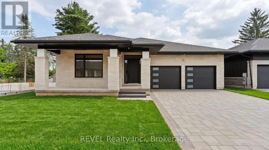 23 ACCURSI CRESCENT, Pelham (Fonthill), Ontario L0S1E4