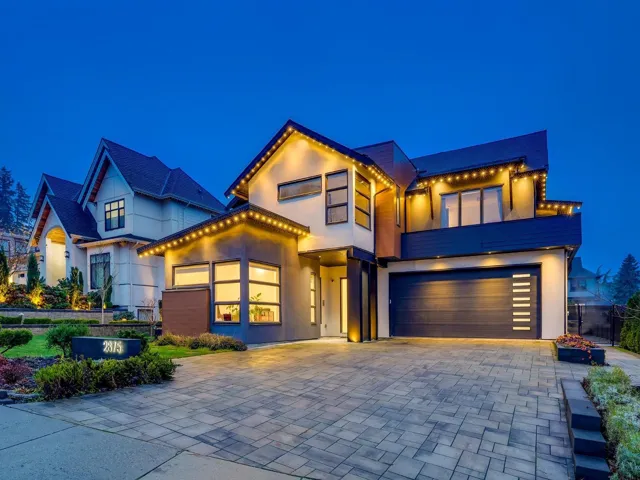 2875 164A STREET, Surrey, British Columbia V3Z0X9