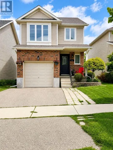 11 REISTVIEW STREET, Kitchener, Ontario N2E4H1