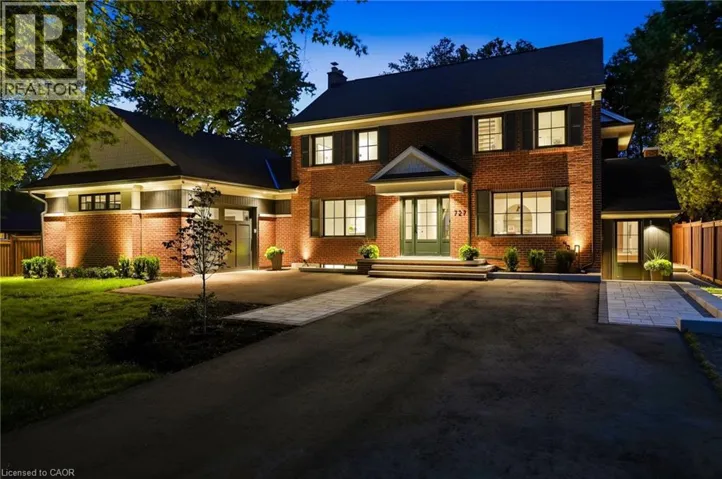 727 KING Road, Burlington, Ontario L7T3K5