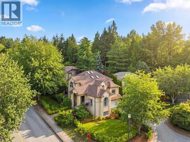 116 PARKSIDE DRIVE, Port Moody, British Columbia V3H4W8