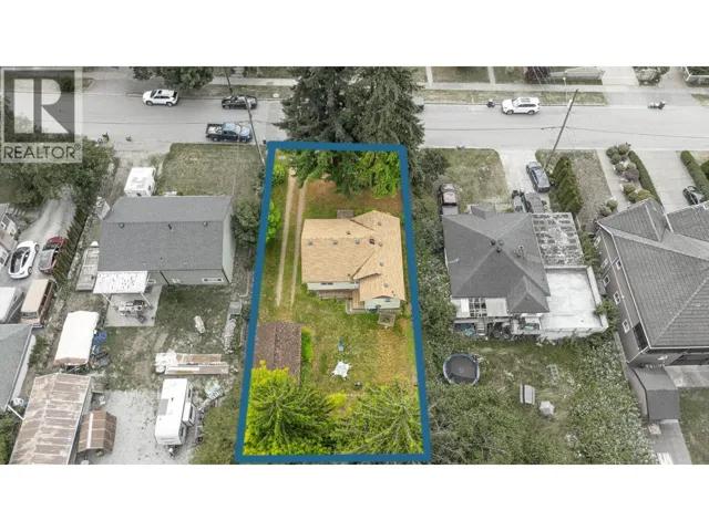 715 RODERICK AVENUE, Coquitlam, British Columbia V3K1P6