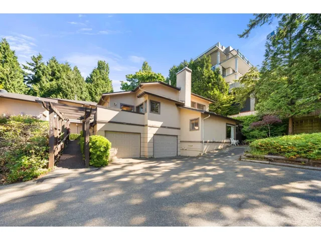 104 12749 16 AVENUE, Surrey, British Columbia V4A1N2