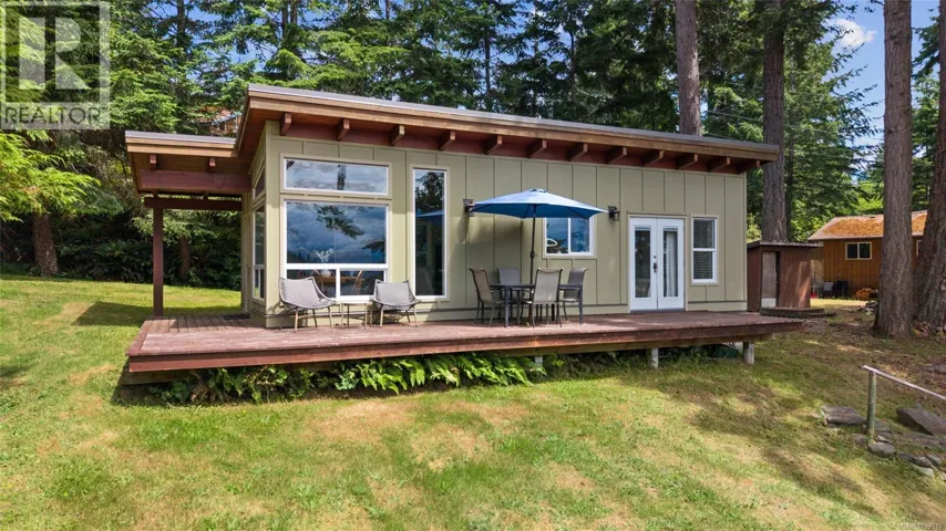 781 Cliff Rd, Quadra Island, British Columbia V0P1N0