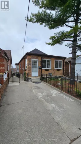 MAIN - 16 FAILSWORTH AVENUE, Toronto (Keelesdale-Eglinton West), Ontario M6M3J2