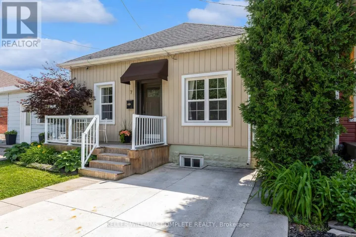 7 RICHMOND STREET, Hamilton (Kirkendall), Ontario L8P4J3