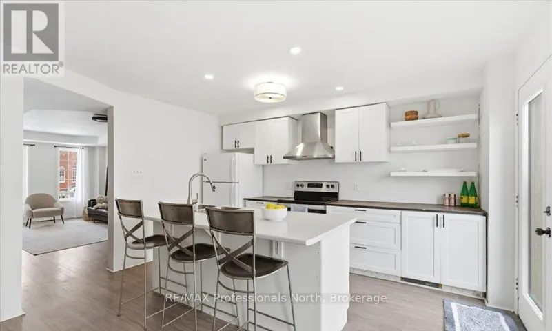 98 ROXTON ROAD, Oakville (RO River Oaks), Ontario L6H6V4