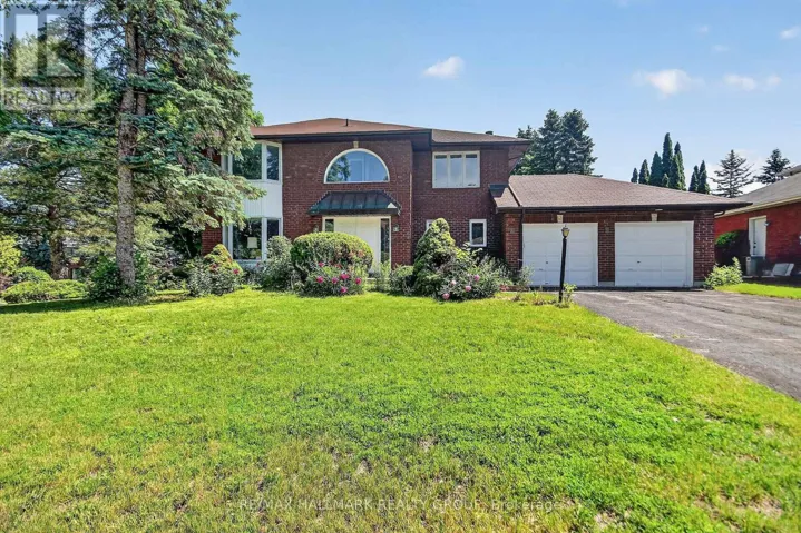 9 HALLDORSON CRESCENT, Ottawa, Ontario K2K2C3
