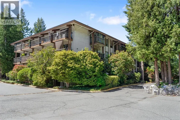 111 1005 McKenzie Ave, Saanich, British Columbia V8X4A9