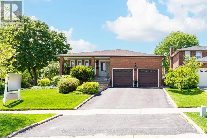 520 MCLEOD CRESCENT, Pickering (Rosebank), Ontario L1W3M5