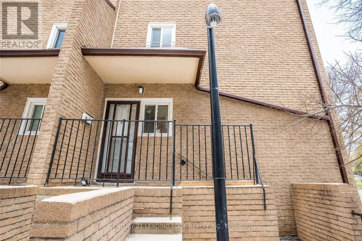 26 - 91 MUIR DRIVE, Toronto (Scarborough Village), Ontario M1M3T7