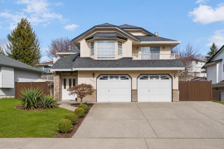 31021 CREEKSIDE DRIVE, Abbotsford, British Columbia V2T5J9
