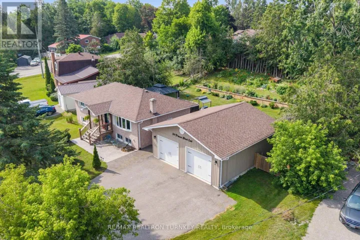 24 PRINCES' STREET E, Kawartha Lakes (Fenelon Falls), Ontario K0M1N0