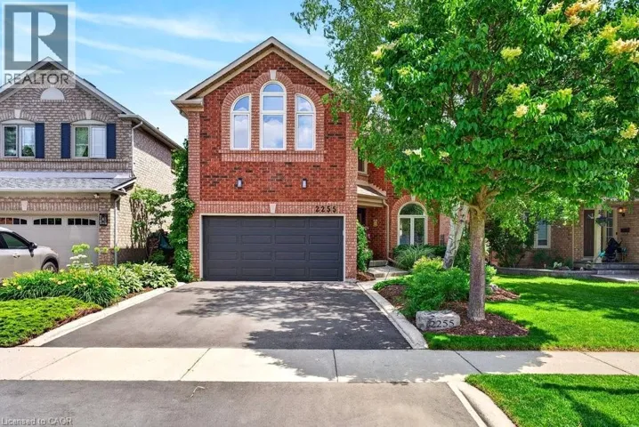 2255 VISTA OAK Road, Oakville, Ontario L6M3L8