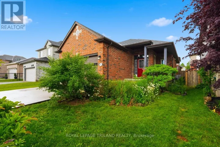989 ROULSTON CRESCENT, London North (North M), Ontario N6H0E8