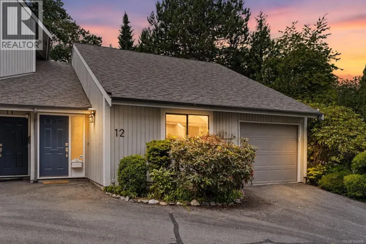 12 4041 Saanich Rd, Saanich, British Columbia V8X1Z2