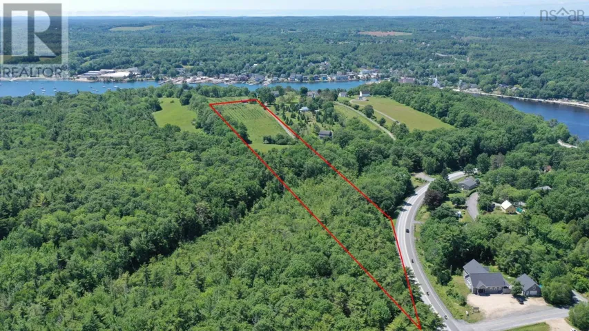 Lot 1 Highway 3, Mahone Bay, Nova Scotia B0J2E0