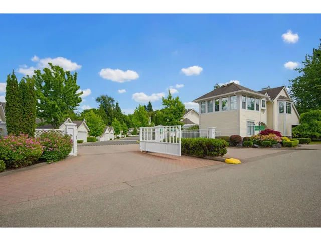 34 9208 208 STREET, Langley, British Columbia V1M2M9