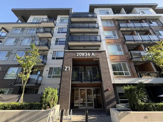 A420 20834 80 AVENUE, Langley, British Columbia V2Y3M4