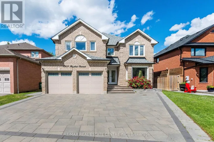 5937 RAYSHAW CRESCENT, Mississauga (Streetsville), Ontario L5M2P1