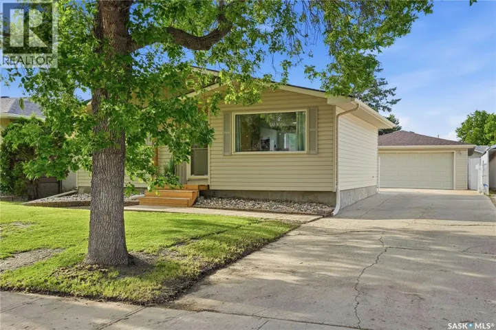 30 Straub CRESCENT, Regina, Saskatchewan S4T6S6