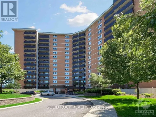304 - 2000 JASMINE CRESCENT, Ottawa, Ontario K1J8K4