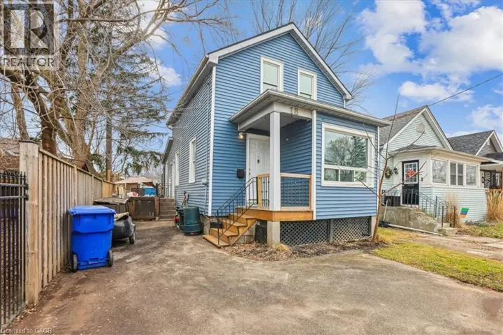 18 LINWOOD Street, St. Catharines, Ontario L2R1H3