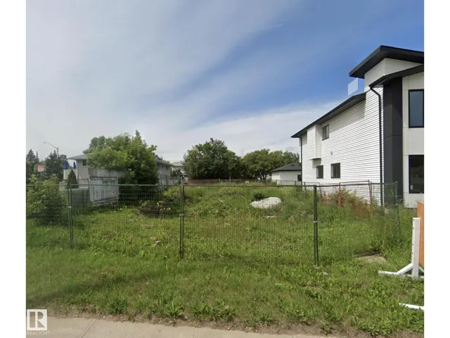 10712 149 ST NW NW, Edmonton, Alberta T5P1M2