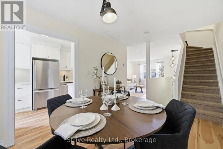 33 - 1718 JOHN STREET, Markham (Bayview Fairway-Bayview Country Club Estates), Ontario L3T1Y9