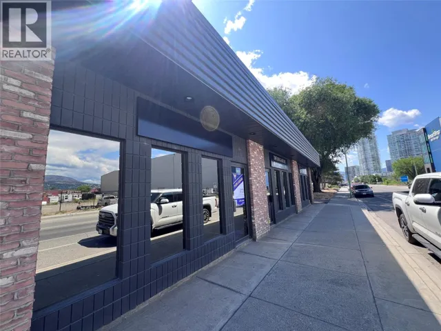 915 Ellis Street, Kelowna, British Columbia V1Y1Y9
