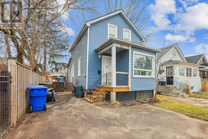 18 LINWOOD STREET, St. Catharines (Downtown), Ontario L2R1H3