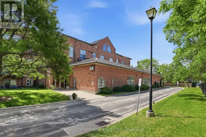 219 - 262 DUNDAS STREET E, Hamilton (Waterdown), Ontario L8B1A9
