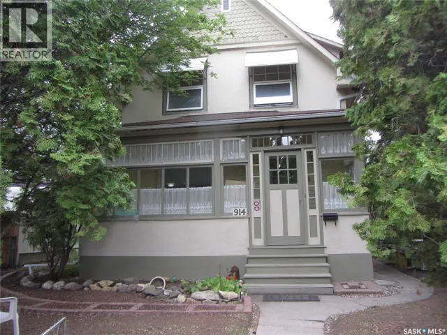 914 Victoria AVENUE, Saskatoon, Saskatchewan S7N2Z6