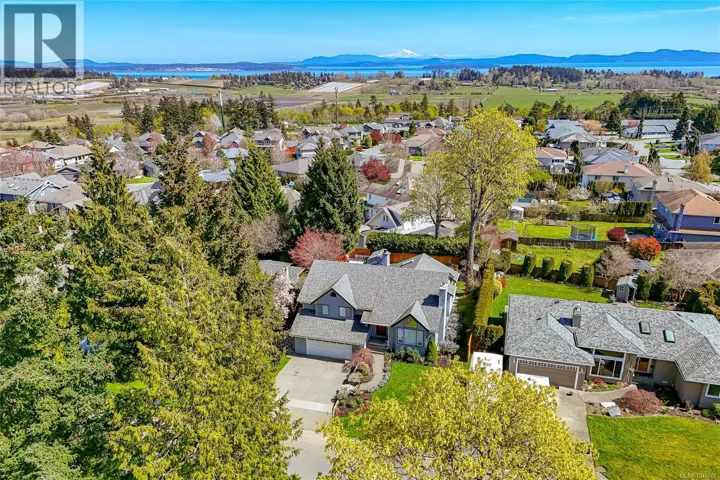 6435 Loganberry Pl, Central Saanich, British Columbia V8Z7E6