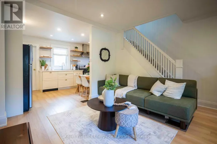 134 MCROBERTS AVENUE, Toronto (Corso Italia-Davenport), Ontario M6E4P5