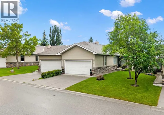22 Mt Mckenzie Villas SE, Calgary, Alberta T2Z2P9
