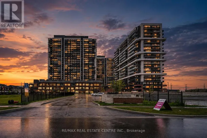 2401 - 2545 SIMCOE ST N, Oshawa (Windfields), Ontario L1L0W3