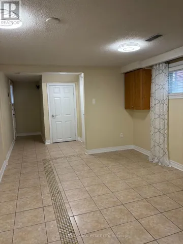 BSMT - 72 BUTTON ROAD, Vaughan (West Woodbridge), Ontario L4L1K1