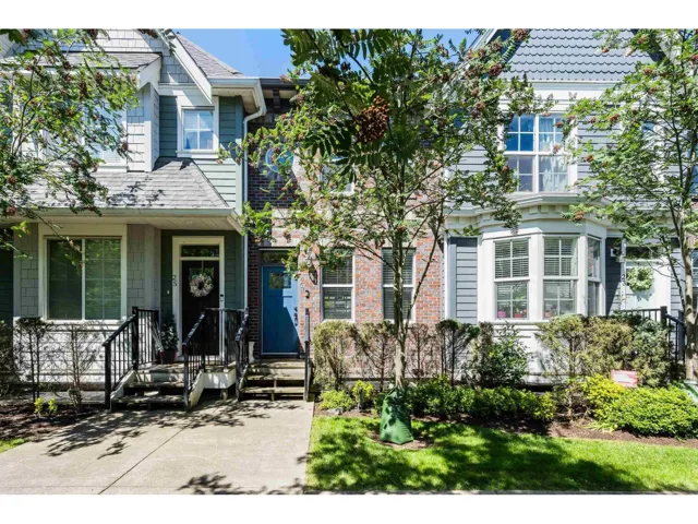 24 45462 TAMIHI WAY, Garrison Crossing, Chilliwack, British Columbia V2R0Y2