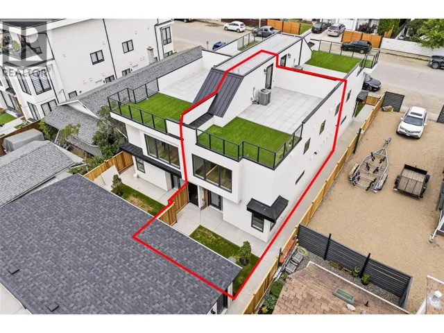 943 Fuller Avenue Unit# 4, Kelowna, British Columbia V1Y6X5