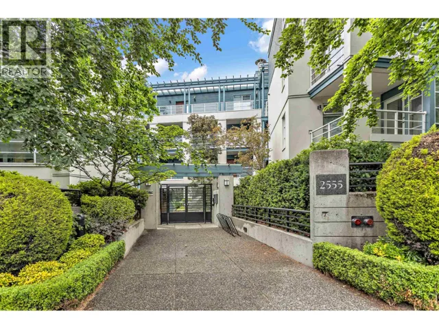 203 2555 W 4TH AVENUE, Vancouver, British Columbia V6K1P5