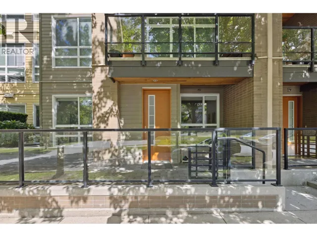 6033 GRAY AVENUE, Vancouver, British Columbia V6S0G3