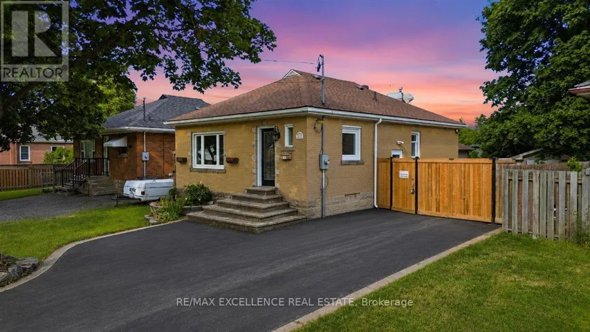 627 UPPER SHERMAN AVENUE, Hamilton (Macassa), Ontario L8V3M4
