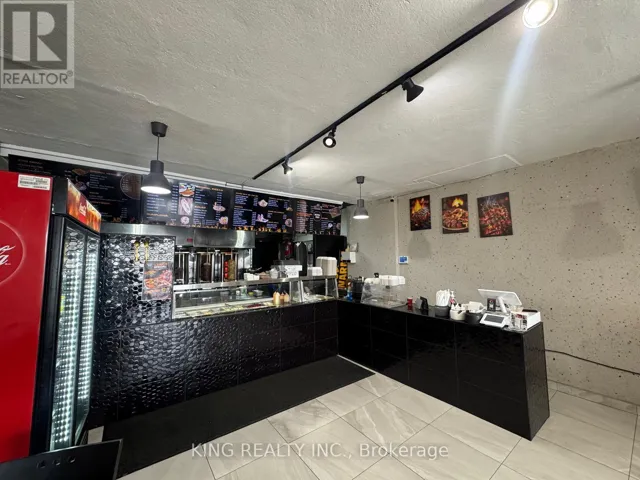 3277 DUFFERIN STREET, Toronto (Yorkdale-Glen Park), Ontario M6A2T4