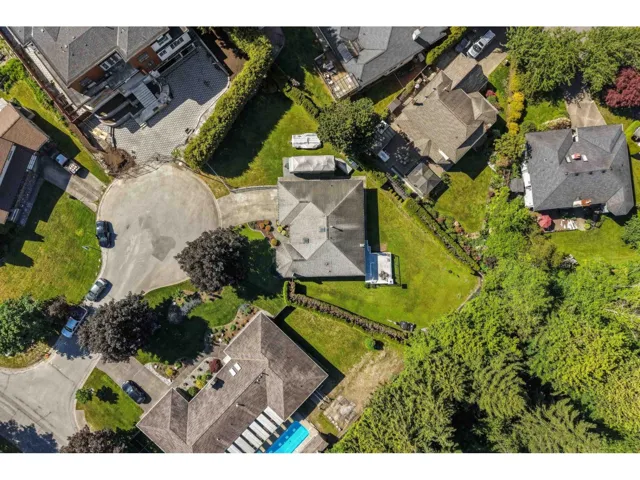 5742 190 STREET, Surrey, British Columbia V3S7M5