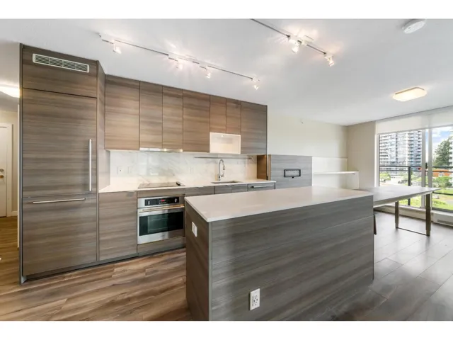 805 13398 104 AVENUE, Surrey, British Columbia V3T1V6