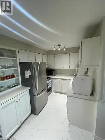 225 HARVARD Place Unit# 1505, Waterloo, Ontario N2J4H4
