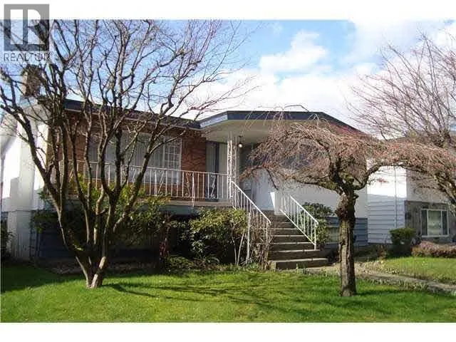 7541 KERR STREET, Vancouver, British Columbia V5S3E4